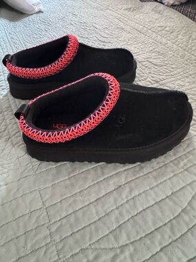 UGG Black Slip-On Clogs with Pink Crochet Trim